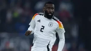 Nico Schlotterbeck Lesión Alemania
