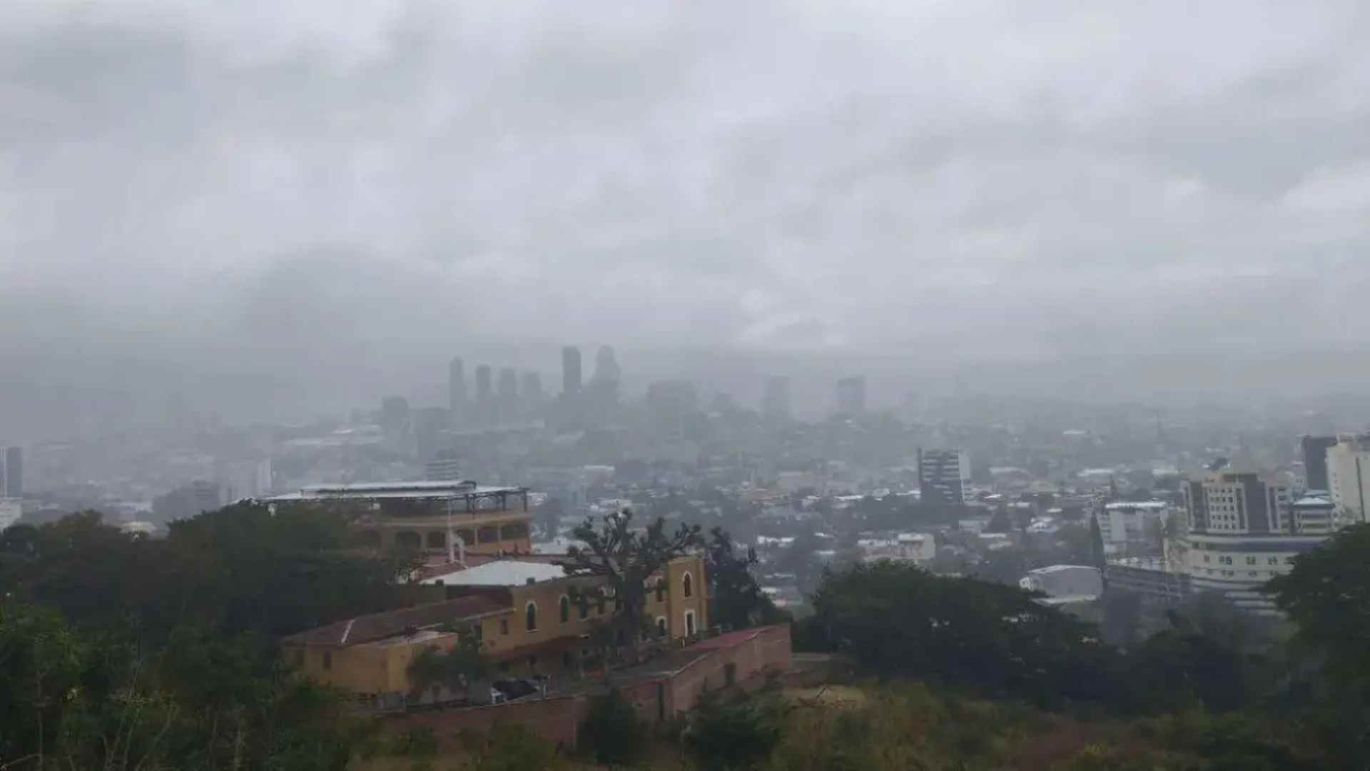 Fin de semana lluvioso en Honduras: Copeco alerta por tormentas eléctricas y onda tropical