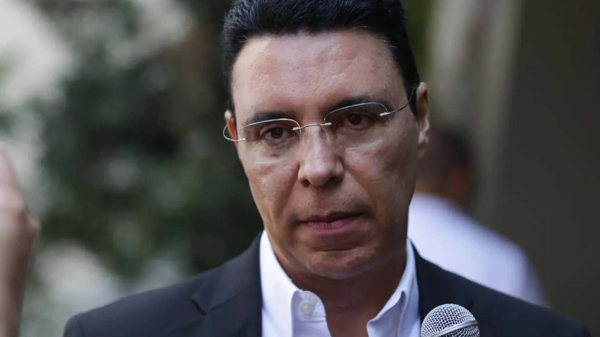 Exempleados de la PGR denuncian al procurador Dagoberto Aspra