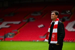 Andoni Iraola Entrenador Liverpool
