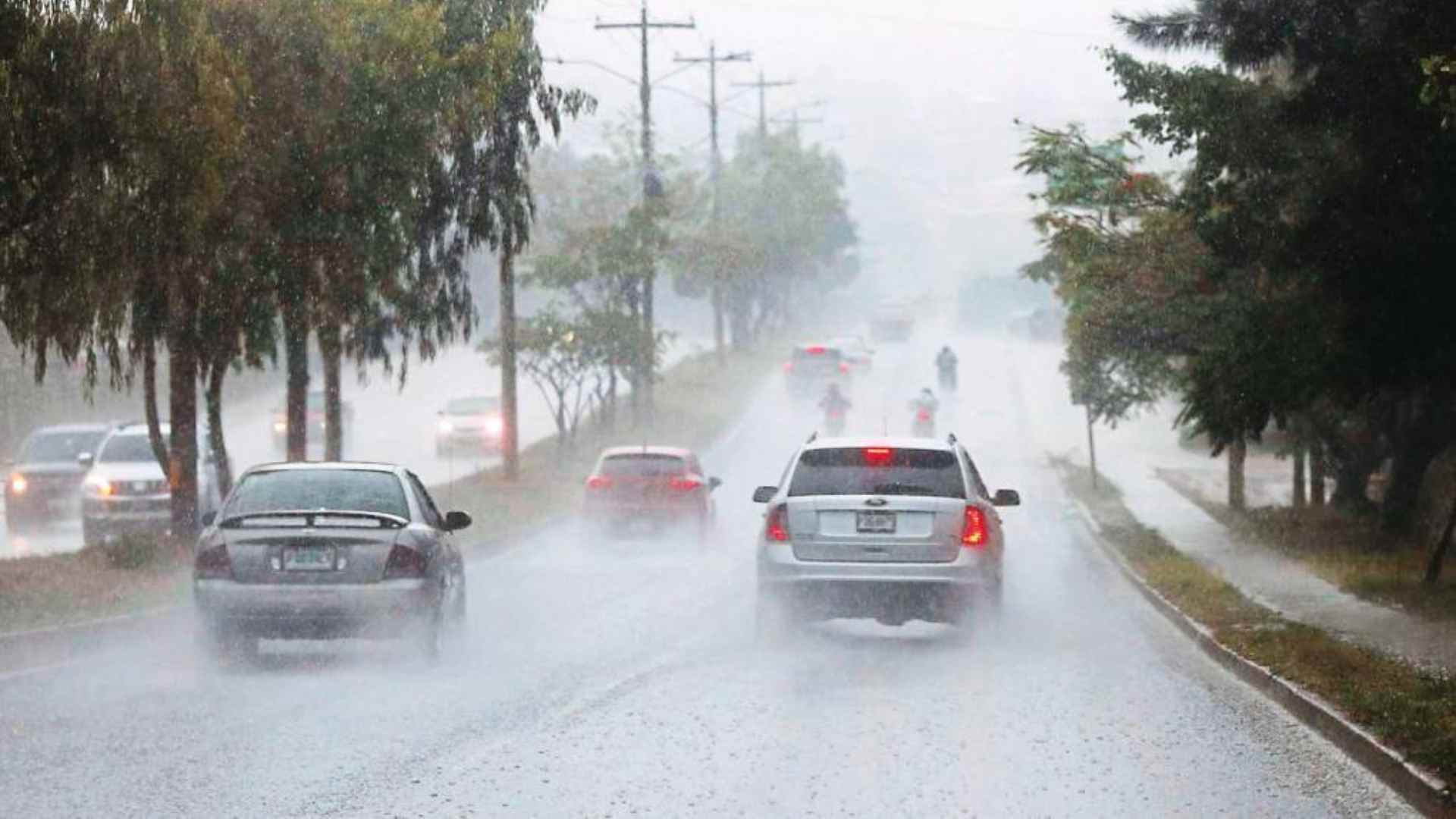 ¿Más lluvias en camino? Anuncian nuevas ondas tropicales para Honduras este mes