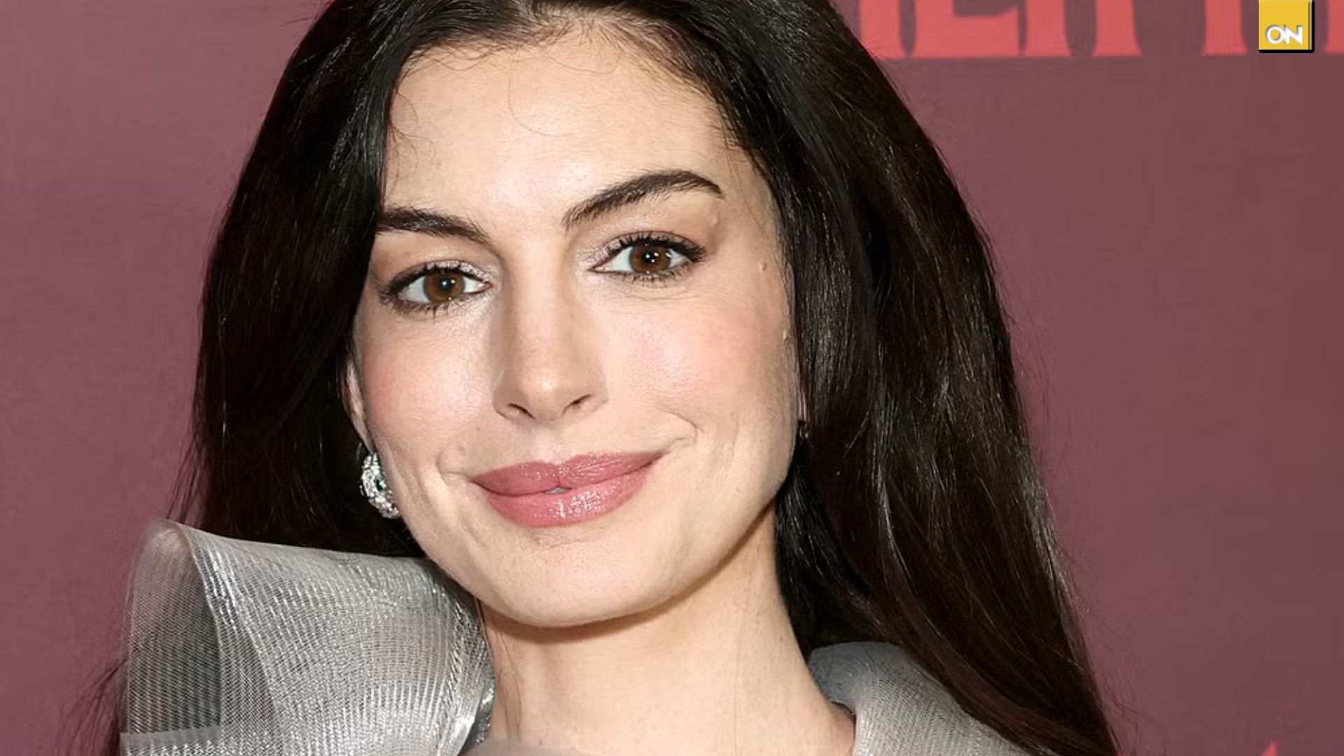 Anne Hathaway anuncia que está embarazada y espera a su tercer hijo