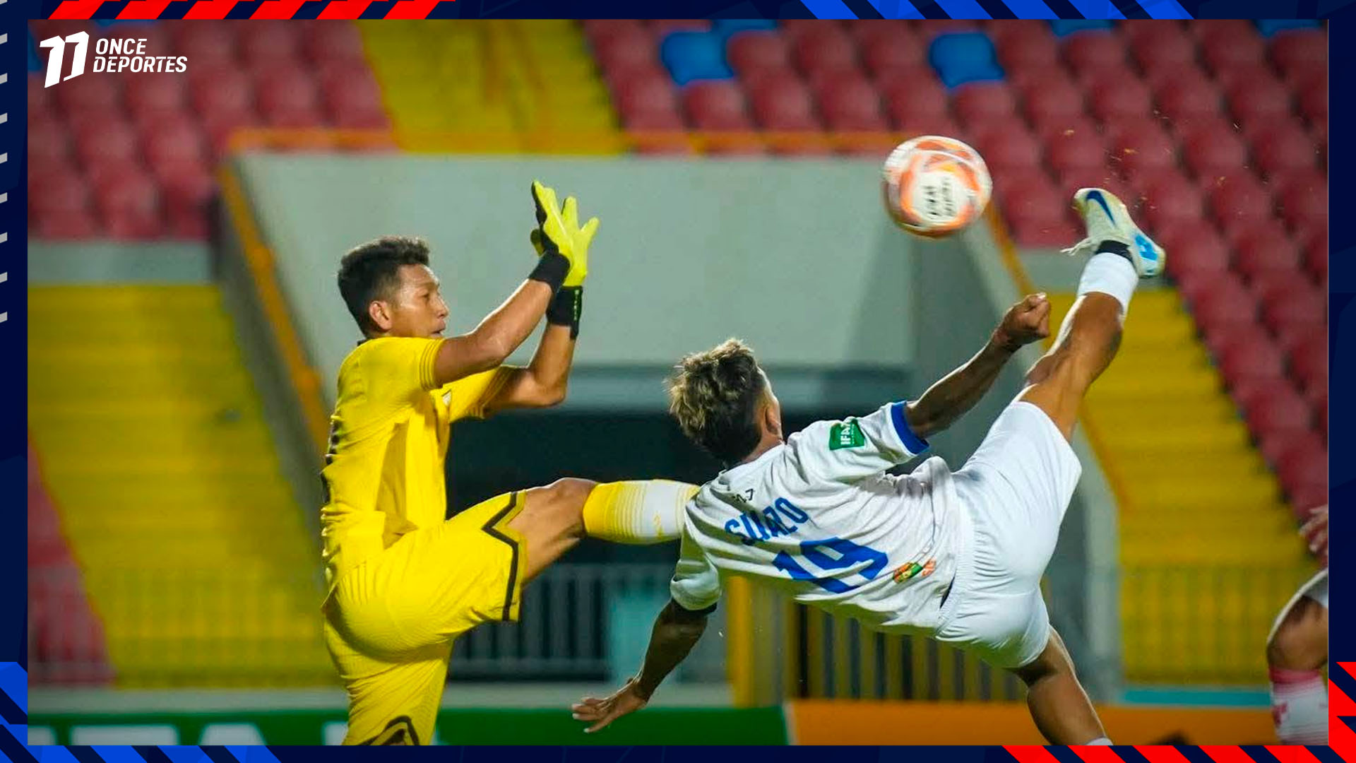 César Suazo firma con Potros FC desde las ligas burocráticas