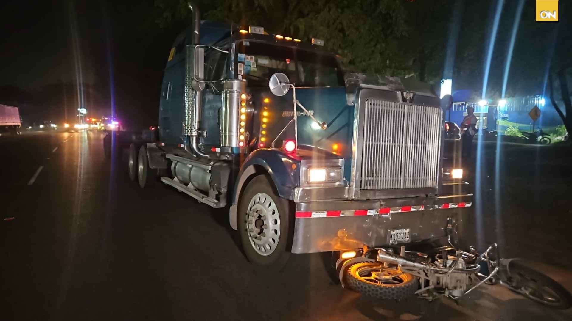 Pareja fallece atropellada por una rastra en Villanueva, Cortés