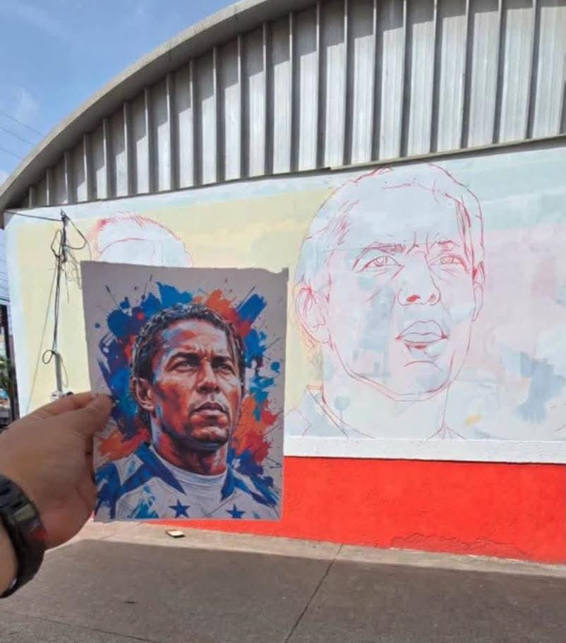 Librtad Comayagua mural fútbol