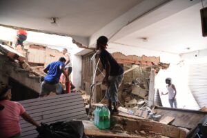 Denuncian saqueos en Venezuela tras los terremotos